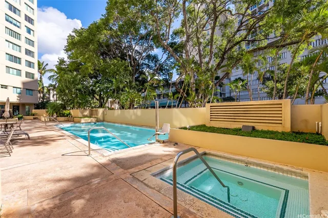 $290,000 | 1314 Kalakaua Avenue, Unit 707, Honolulu, HI 96826