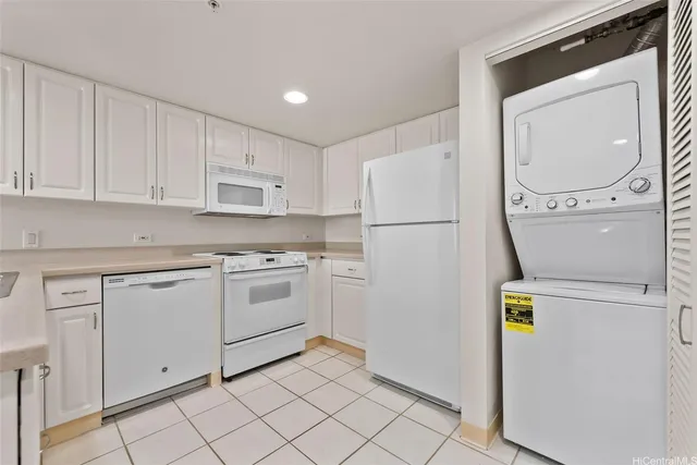 $290,000 | 1314 Kalakaua Avenue, Unit 707, Honolulu, HI 96826