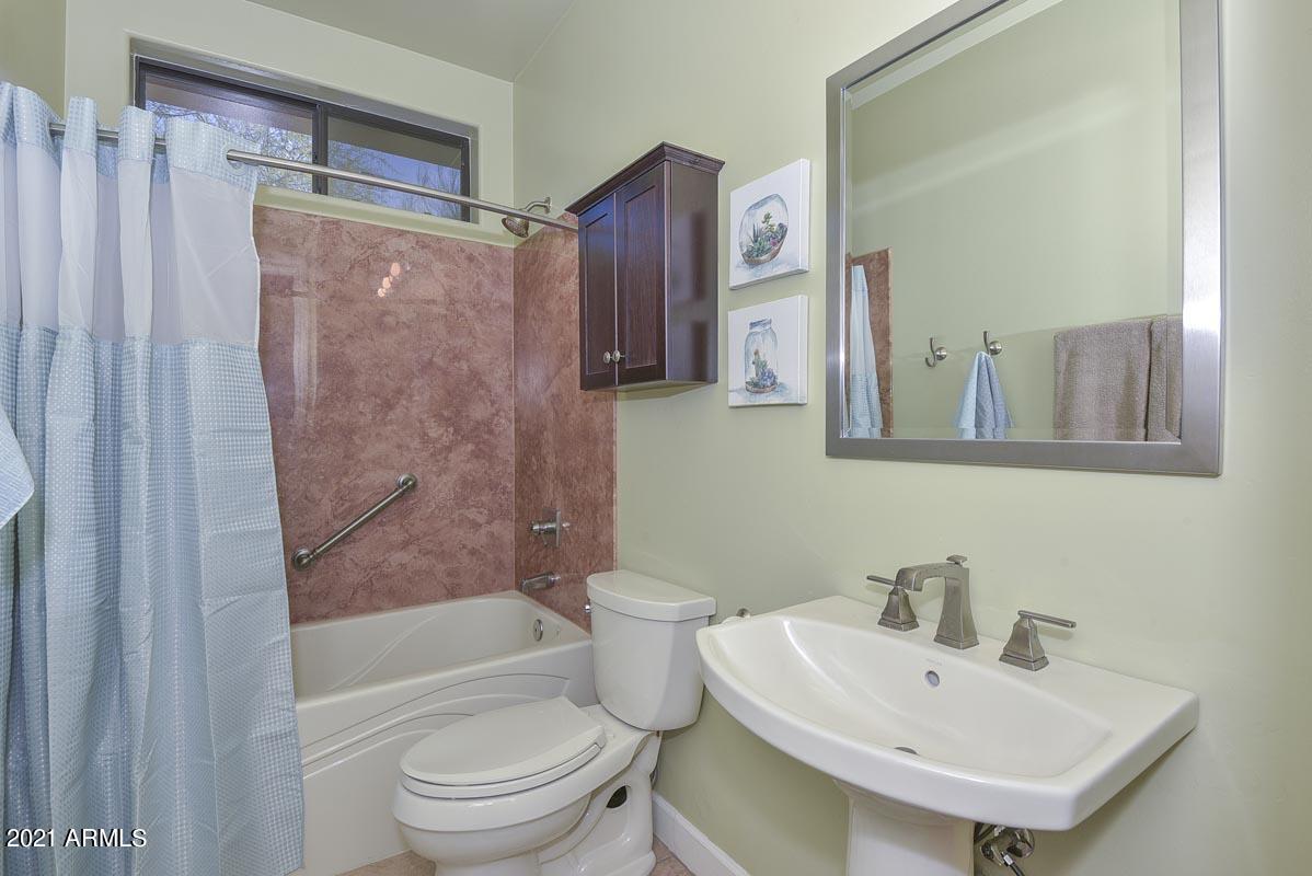 15607 West Berkeley Road Goodyear, AZ 85395 - Photo 26 of 55 Hall Bath