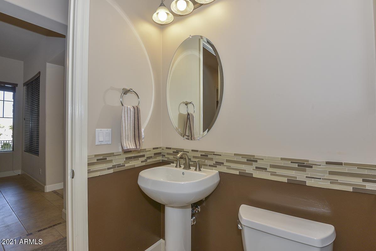 15607 West Berkeley Road Goodyear, AZ 85395 - Photo 45 of 55 Powder Room