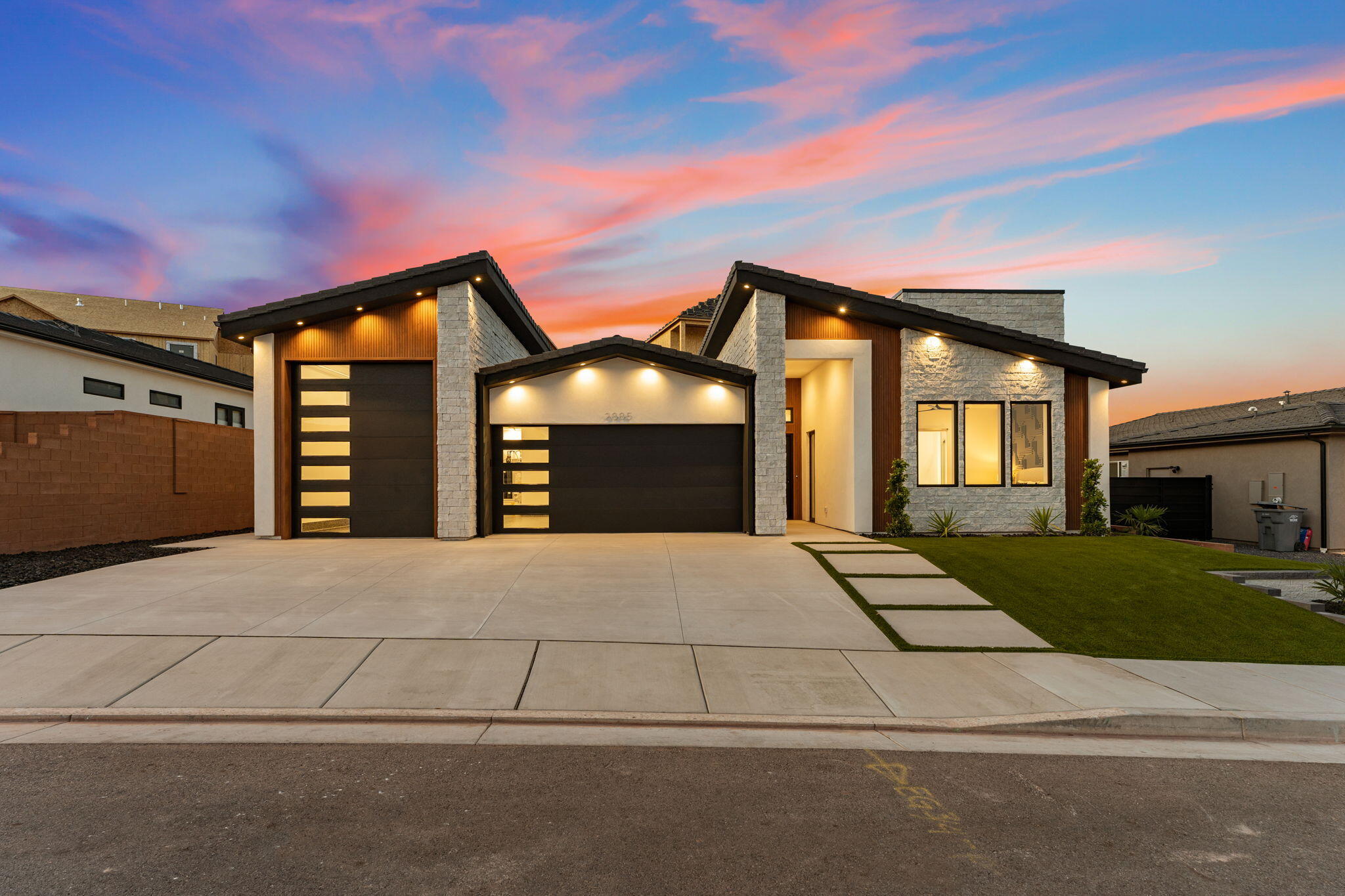2885 East View Pointe Drive Washington, UT 84780 - Photo 91 of 99 Dusk Front Exterior of House