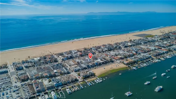 $2,950,000 | 920 West Balboa Boulevard, Newport Beach, CA 92661