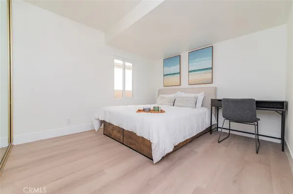 $2,750,000 | 920 West Balboa Boulevard, Newport Beach, CA 92661