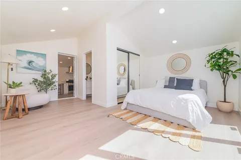 $2,950,000 | 920 West Balboa Boulevard, Newport Beach, CA 92661