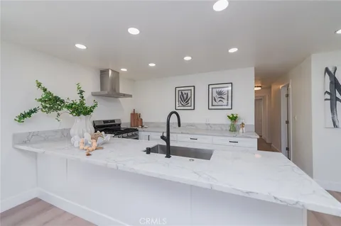 $2,950,000 | 920 West Balboa Boulevard, Newport Beach, CA 92661