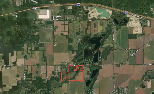 $675,000 | 4500 South 42nd Street, Climax, MI 49034