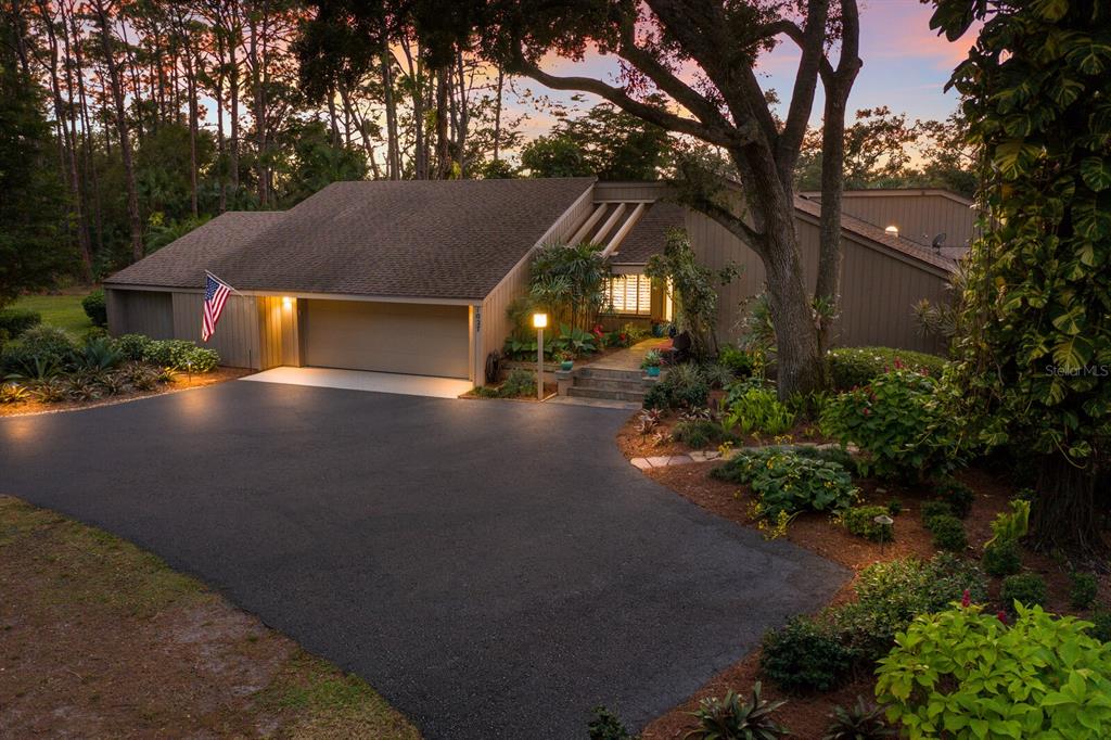 1027 Ranchero Drive Sarasota, FL 34240 - Photo 7 of 79 Gallery Image 7