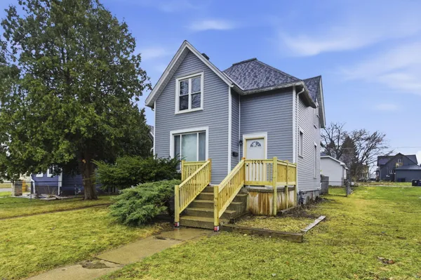 $249,900 | 1206 Carlisle Avenue, Racine, WI 53404