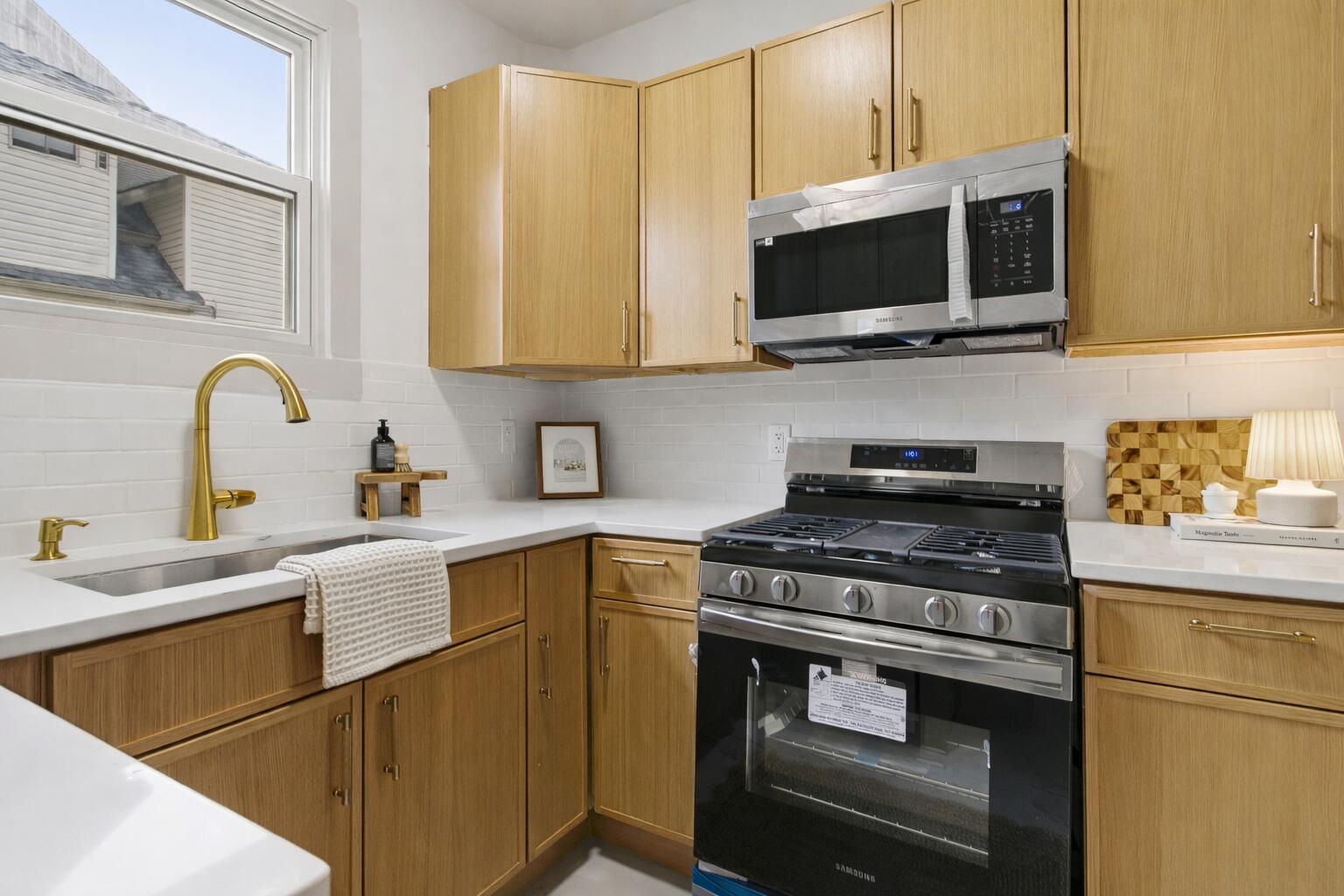 1206 Carlisle Avenue Racine, WI 53404 - Photo 2 of 34 ChatGPT Image Apr 2, 2026, 10_11_58 AM