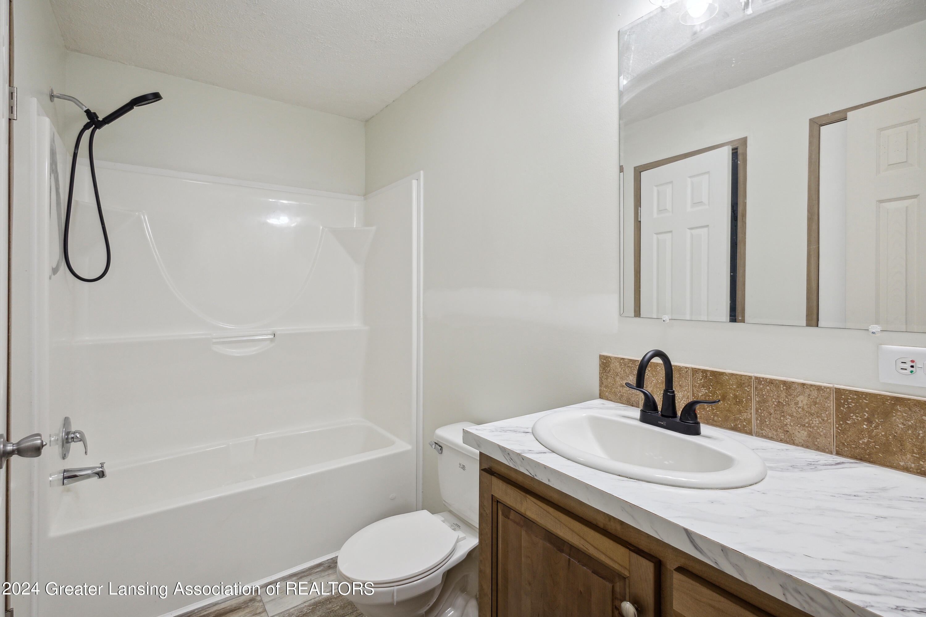 5233 Toles Road Mason, MI 48854 - Photo 34 of 49 36-5233-Toles-Rd-Mason-MI-48854-WindowSt