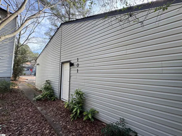 $87,500 | 125 Maple Street, Unit 101, Pendleton, SC 29670