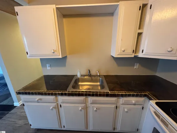 $87,500 | 125 Maple Street, Unit 101, Pendleton, SC 29670