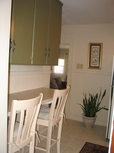 2505 Montvale Road Southwest Roanoke, VA 24015 - Photo 11 of 19 Kitchen Bar 2