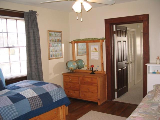 2505 Montvale Road Southwest Roanoke, VA 24015 - Photo 17 of 19 Bedroom 3