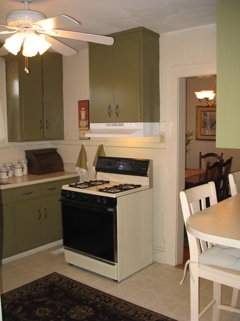 2505 Montvale Road Southwest Roanoke, VA 24015 - Photo 9 of 19 Kitchen 2