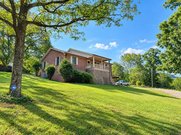 386 Cookeville Highway, Carthage, TN 37030