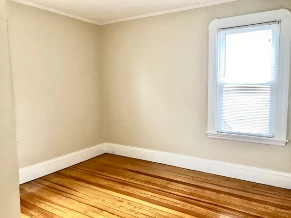 $1,800 | 30 Rodney Street, Unit 2, New Bedford, MA 02744