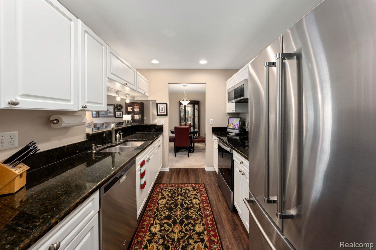 3558 Tremonte Circle Rochester, MI 48306 - Photo 11 of 36 Gallery Image 11