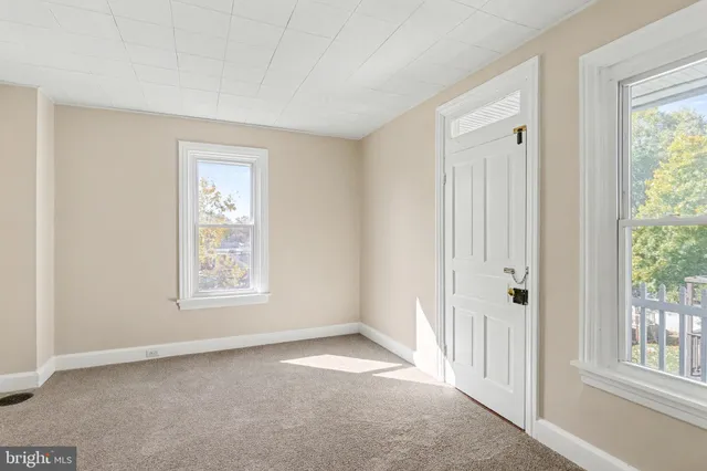 $1,695 | 128 South 18th Street, Camp Hill, PA 17011