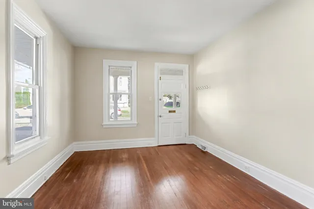 $1,695 | 128 South 18th Street, Camp Hill, PA 17011