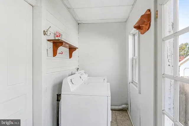 $1,695 | 128 South 18th Street, Camp Hill, PA 17011