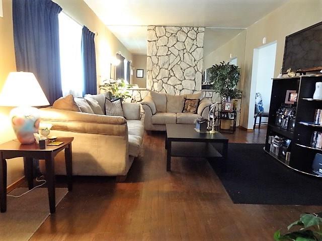 1016 2nd Street McKees Rocks, PA 15136 - Photo 5 of 18