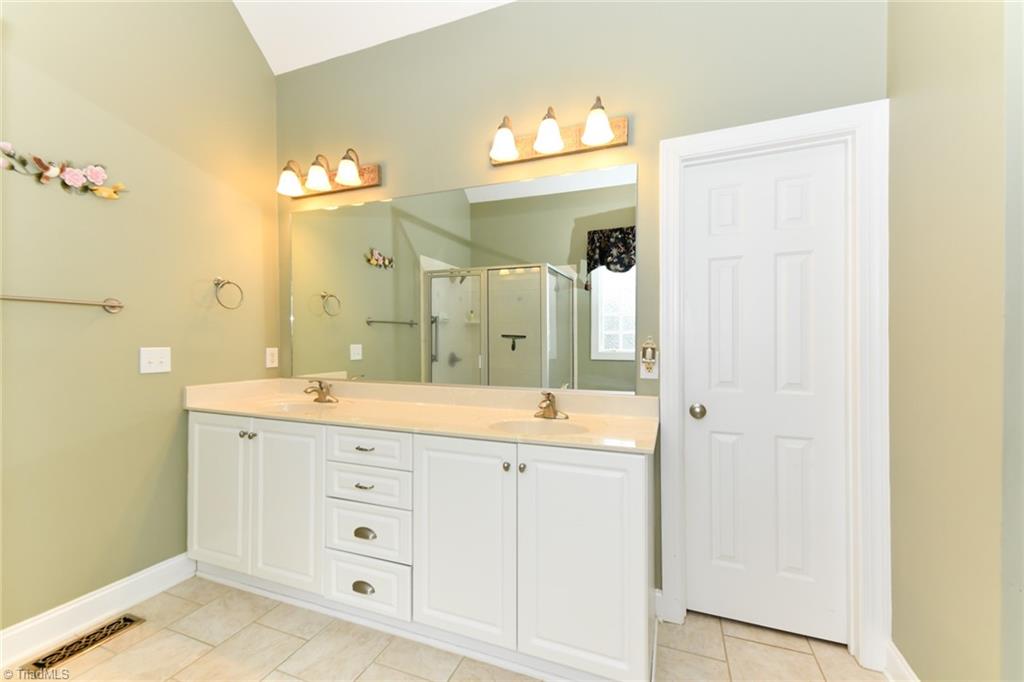 5829 Billet Road Oak Ridge, NC 27310 - Photo 15 of 33