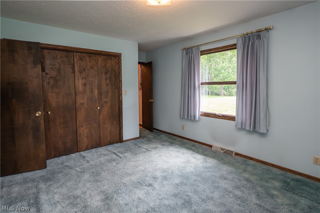 2421 Fairview Road Uniontown, OH 44685 - Photo 15 of 40 Primary Room