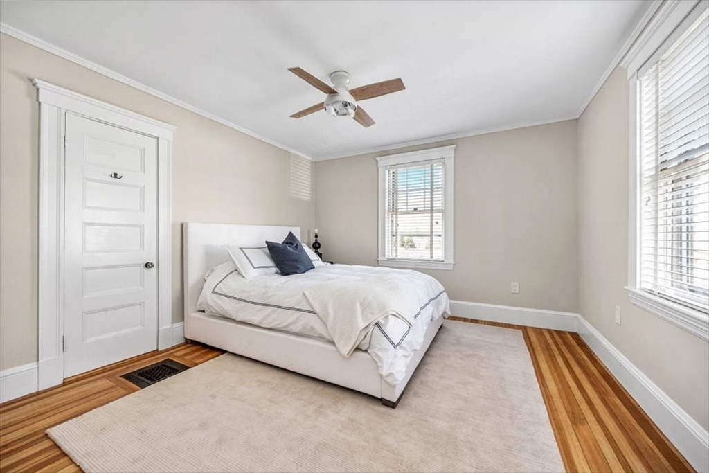 21 Middle Street Hingham, MA 02043 - Photo 20 of 32