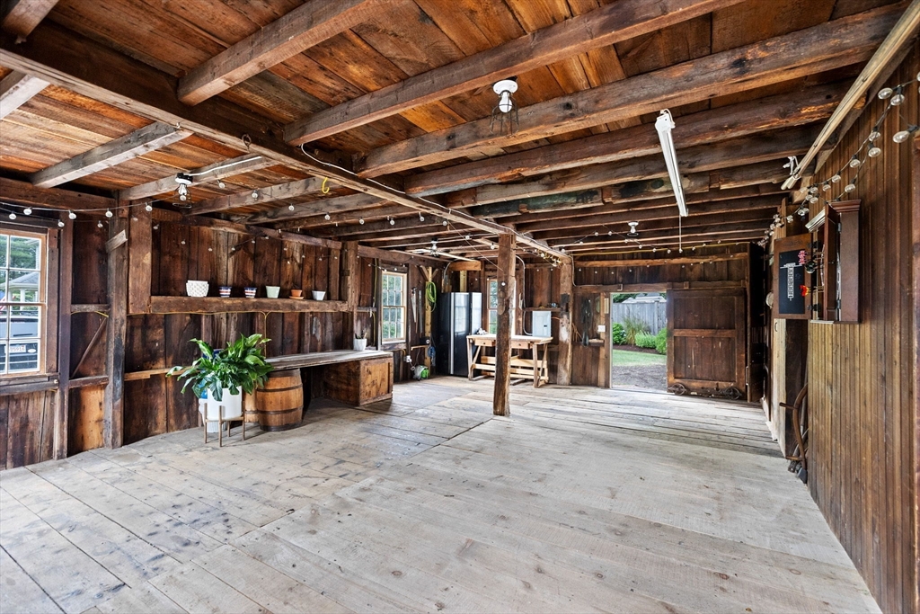 21 Middle Street Hingham, MA 02043 - Photo 29 of 32