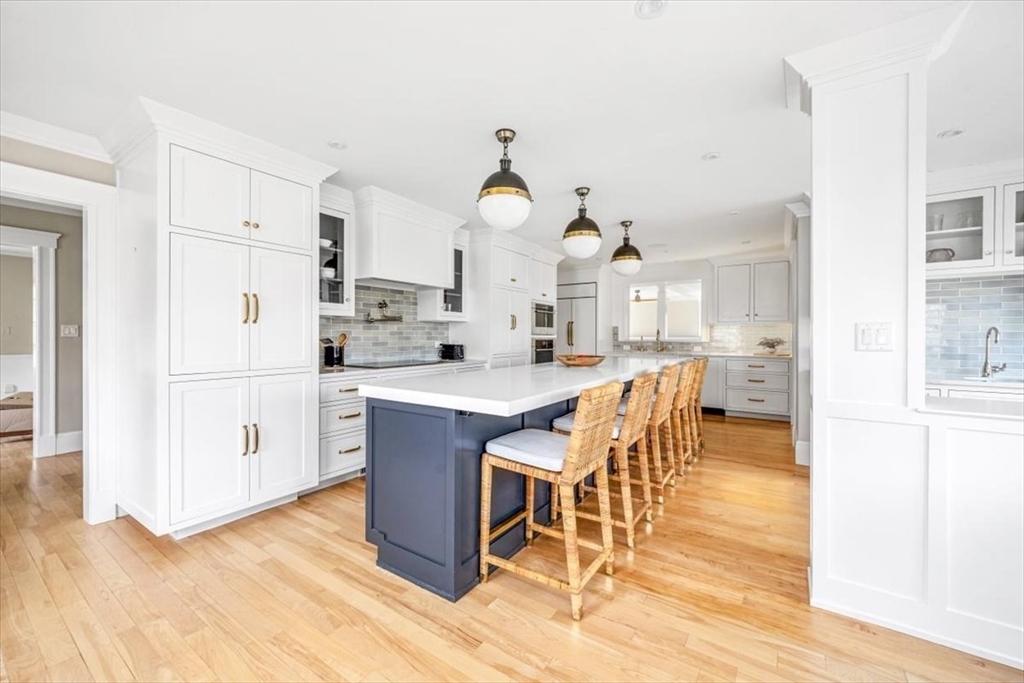 21 Middle Street Hingham, MA 02043 - Photo 6 of 32