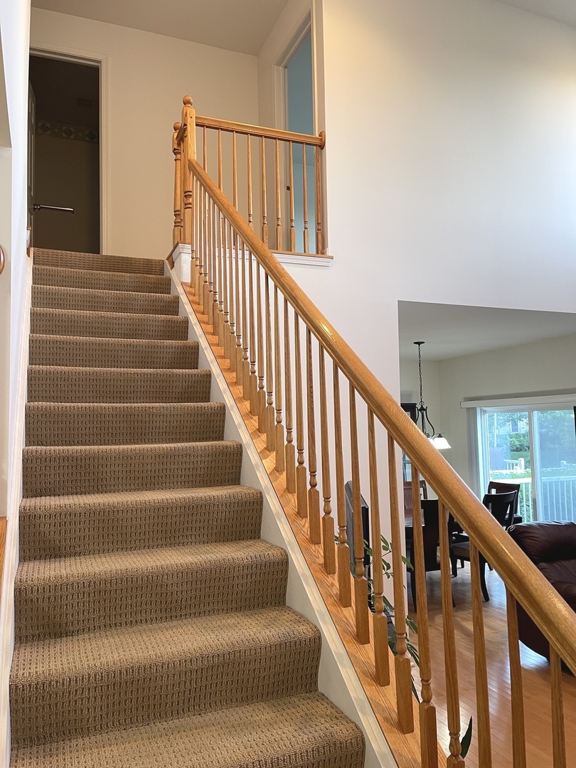 918 Oak Ridge Boulevard Elgin, IL 60120 - Photo 4 of 22