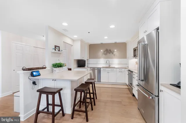 $330,000 | 2 Southerly Court, Unit 302, Towson, MD 21286