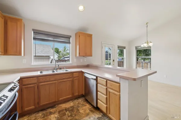 $538,500 | 704 Bay Street, Suisun City, CA 94585