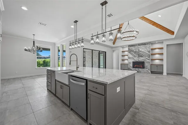 $899,900 | 112 La Paloma Way, Decatur, TX 76234