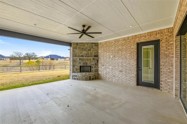 $899,900 | 112 La Paloma Way, Decatur, TX 76234