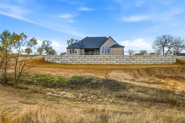 $899,900 | 112 La Paloma Way, Decatur, TX 76234