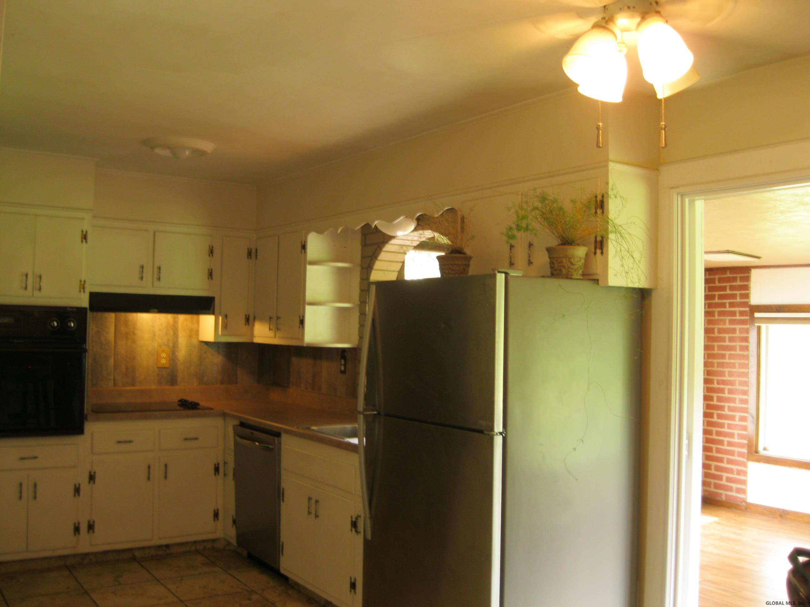 13 Walter Road Brunswick, NY 12180 - Photo 8 of 39 Photo 7