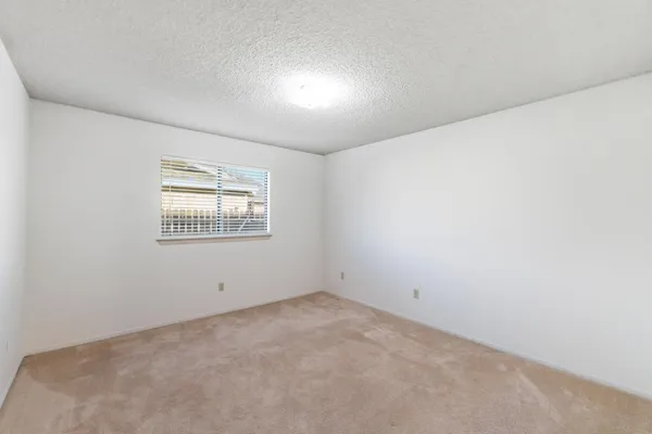 $405,000 | 1345 Robinson Avenue, Clovis, CA 93727