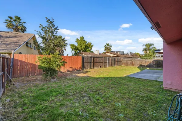 $405,000 | 1345 Robinson Avenue, Clovis, CA 93727