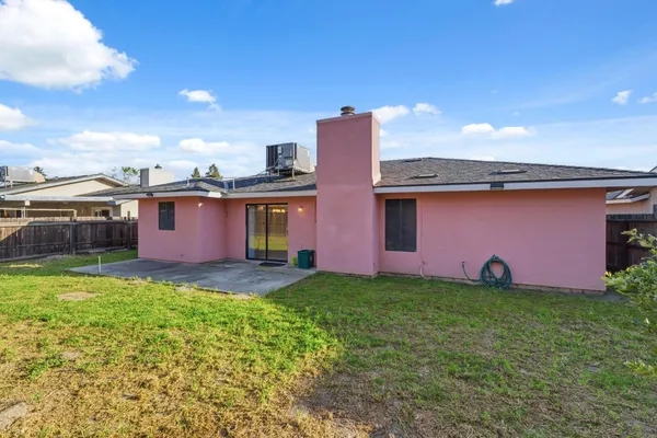 $405,000 | 1345 Robinson Avenue, Clovis, CA 93727