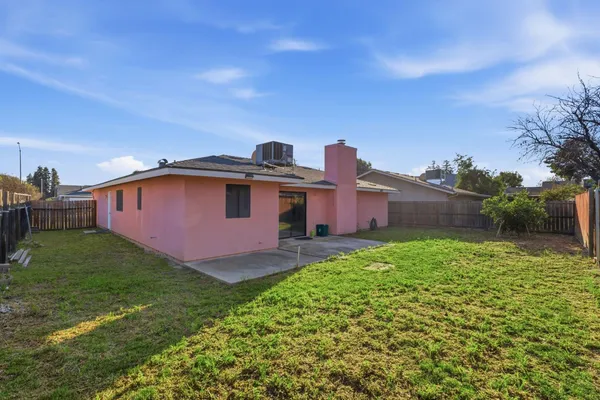 $405,000 | 1345 Robinson Avenue, Clovis, CA 93727