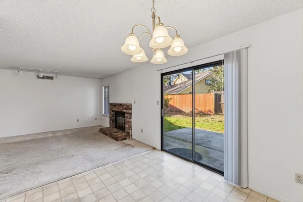 $405,000 | 1345 Robinson Avenue, Clovis, CA 93727