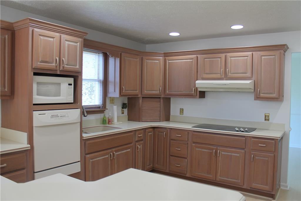 480 Sanitarium Road Washington, PA 15301 - Photo 3 of 21 Gallery Image 3