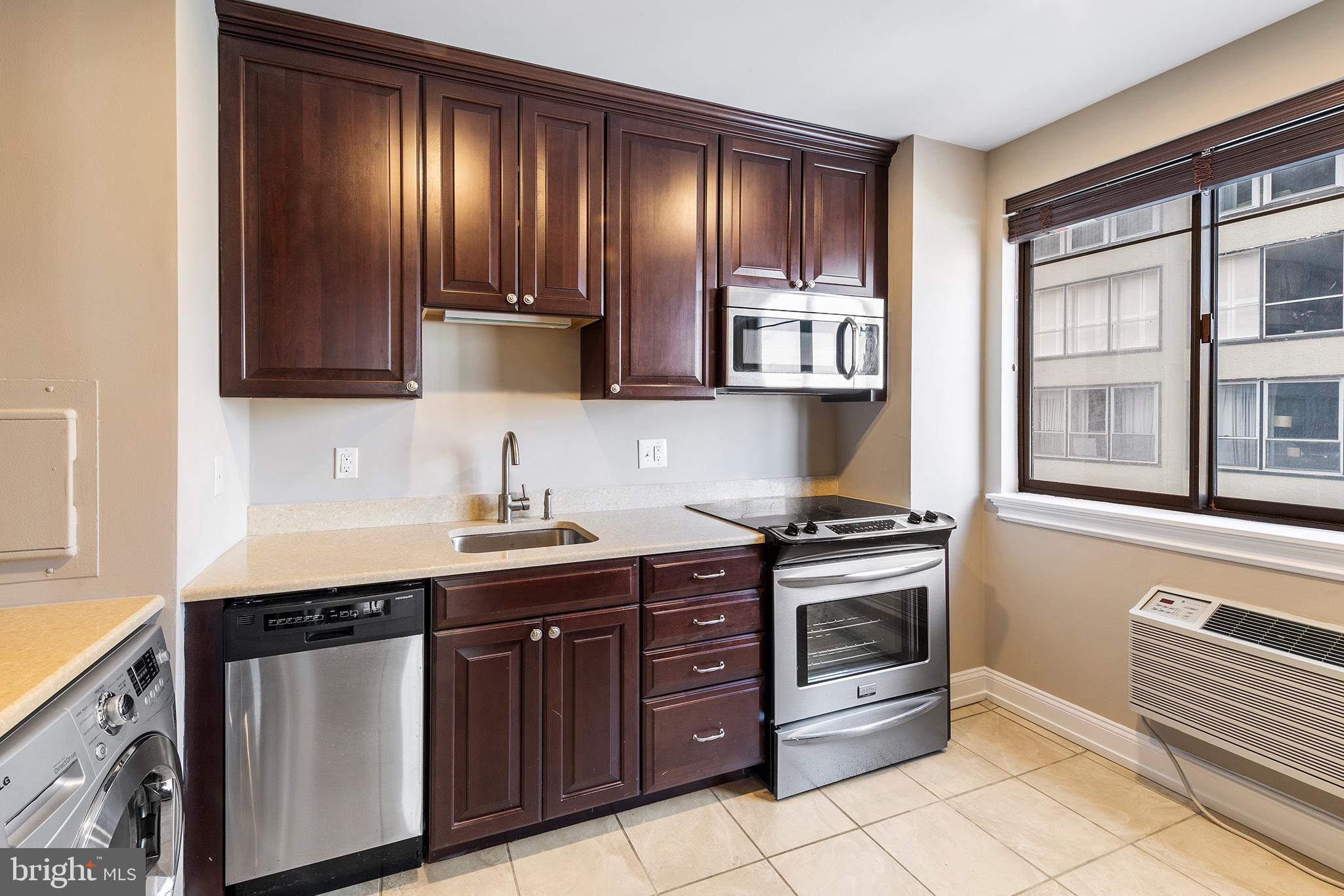 222 West Rittenhouse Square, Unit 1605 Philadelphia, PA 19103 - Photo 12 of 30