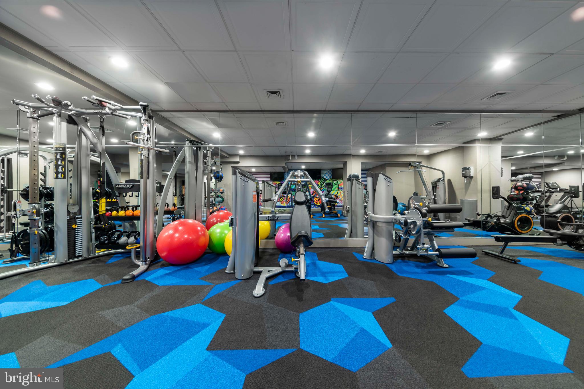 222 West Rittenhouse Square, Unit 1605 Philadelphia, PA 19103 - Photo 26 of 30