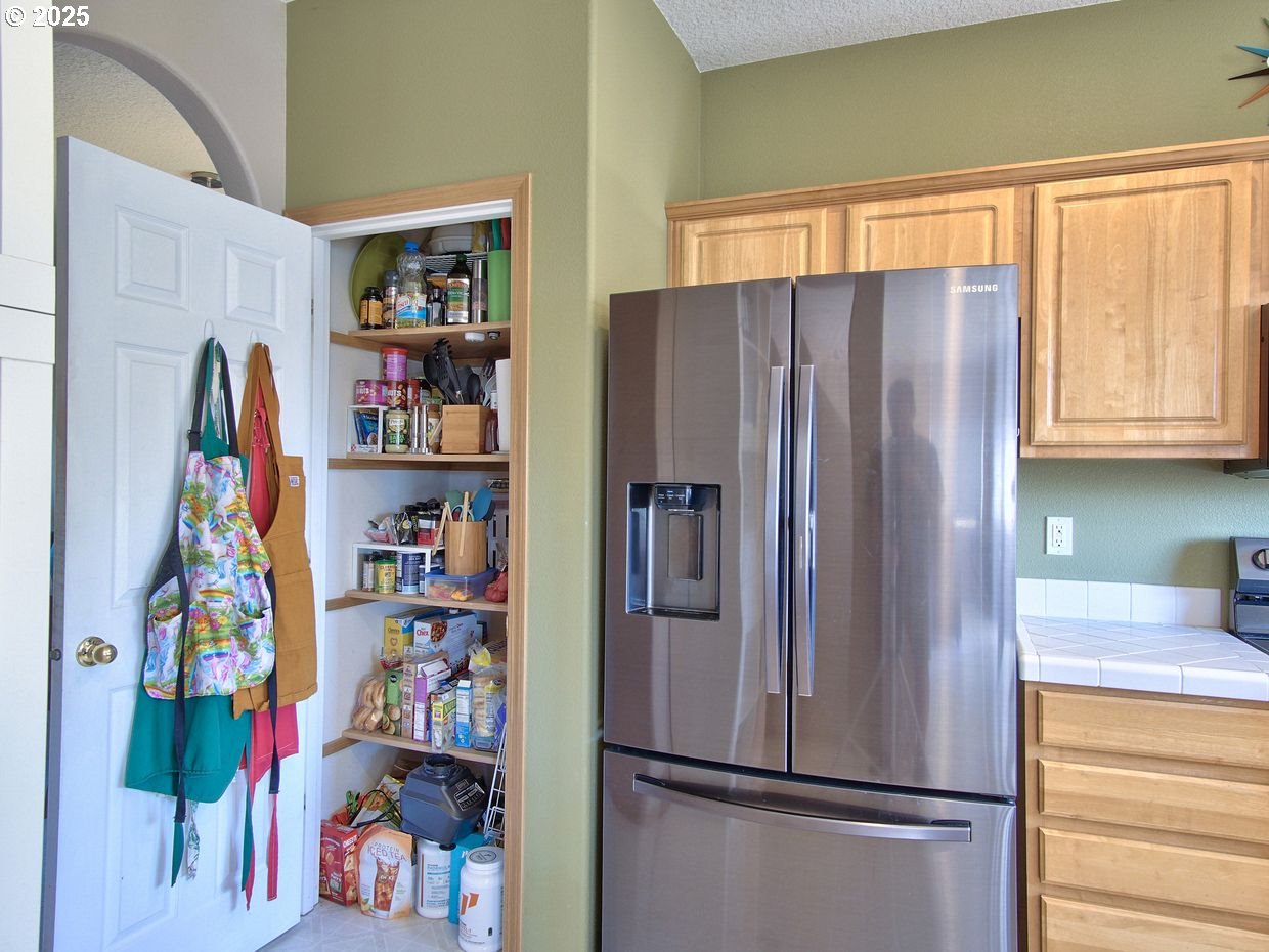 800 Northwest Magnolia Street Camas, WA 98607 - Photo 13 of 48 Pantry