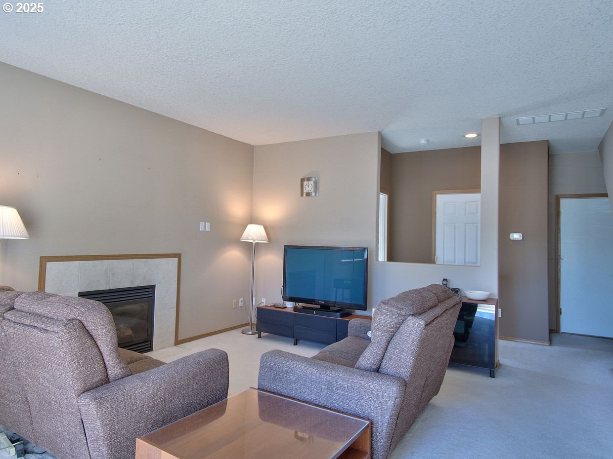 800 Northwest Magnolia Street Camas, WA 98607 - Photo 19 of 48 Family Room