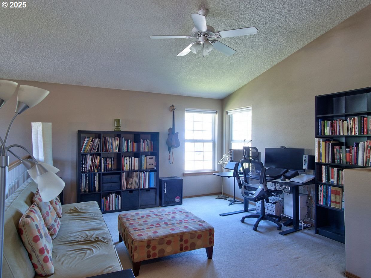 800 Northwest Magnolia Street Camas, WA 98607 - Photo 25 of 48 Loft