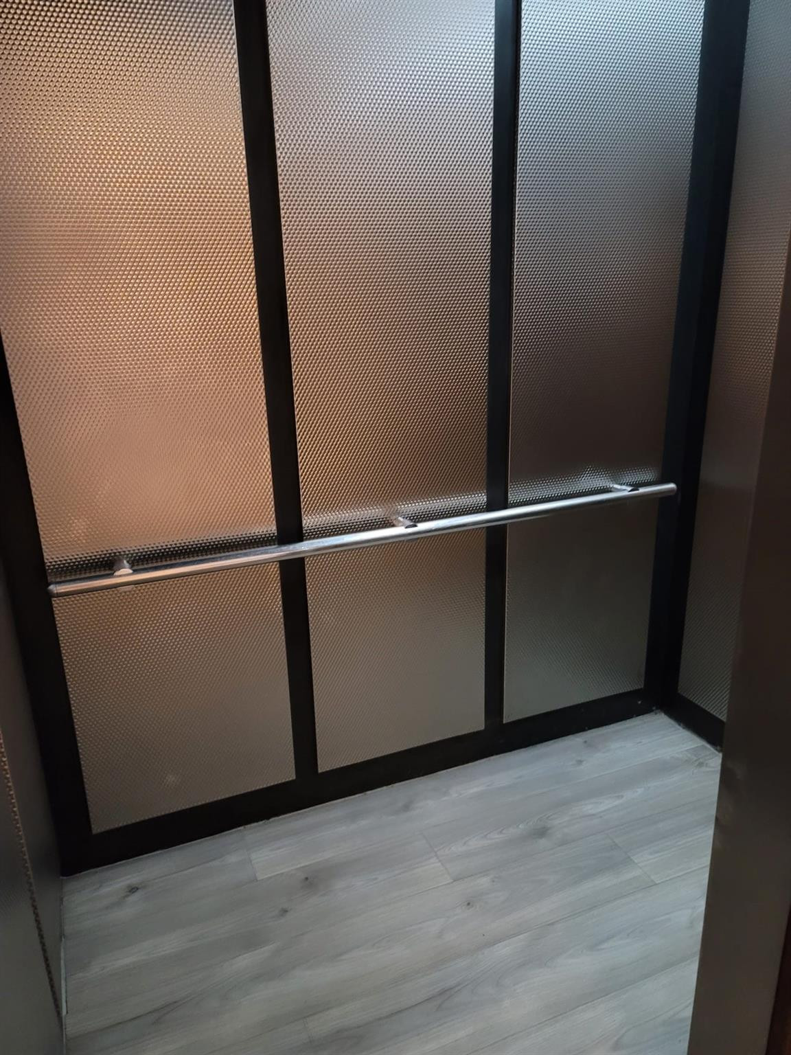 4222 Inverrary Boulevard, Unit 4413 Lauderhill, FL 33319 - Photo 25 of 34 Right elevator